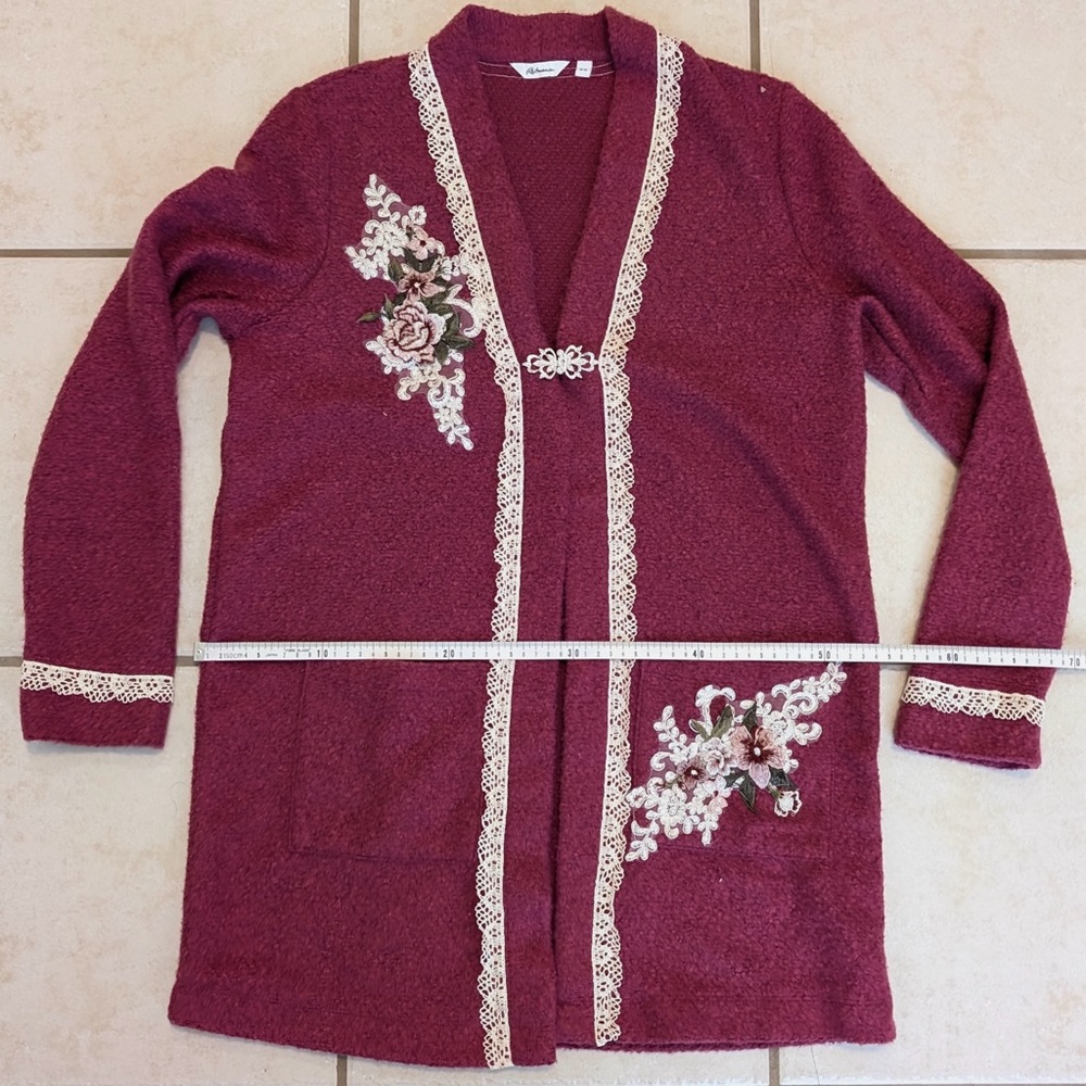 Vintage Cottagecore Reitmans Whimsigoth Floral Embroidered Grandma Sweater Pink - Picture 9 of 15